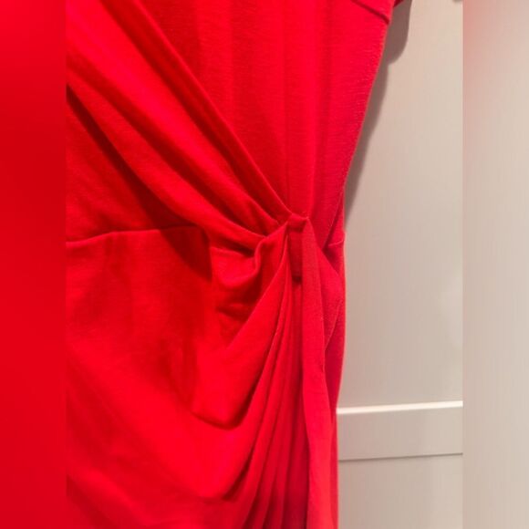 Very flattering red faux wrap red dress! Size xl - Picture 2 of 7